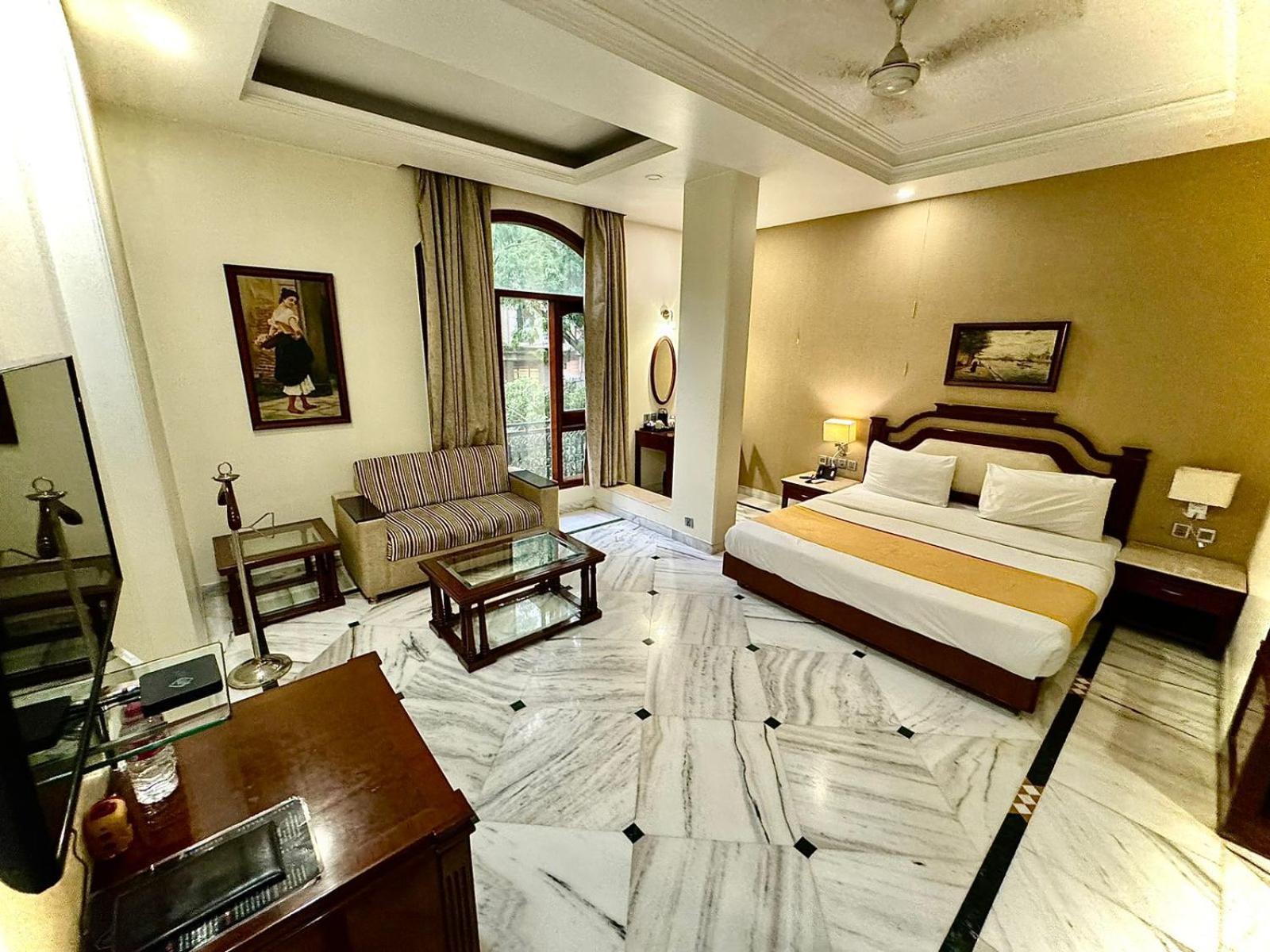Hotel Florence Inn, Karol Bagh, New Delhi, 2 Min From Metro Extérieur photo