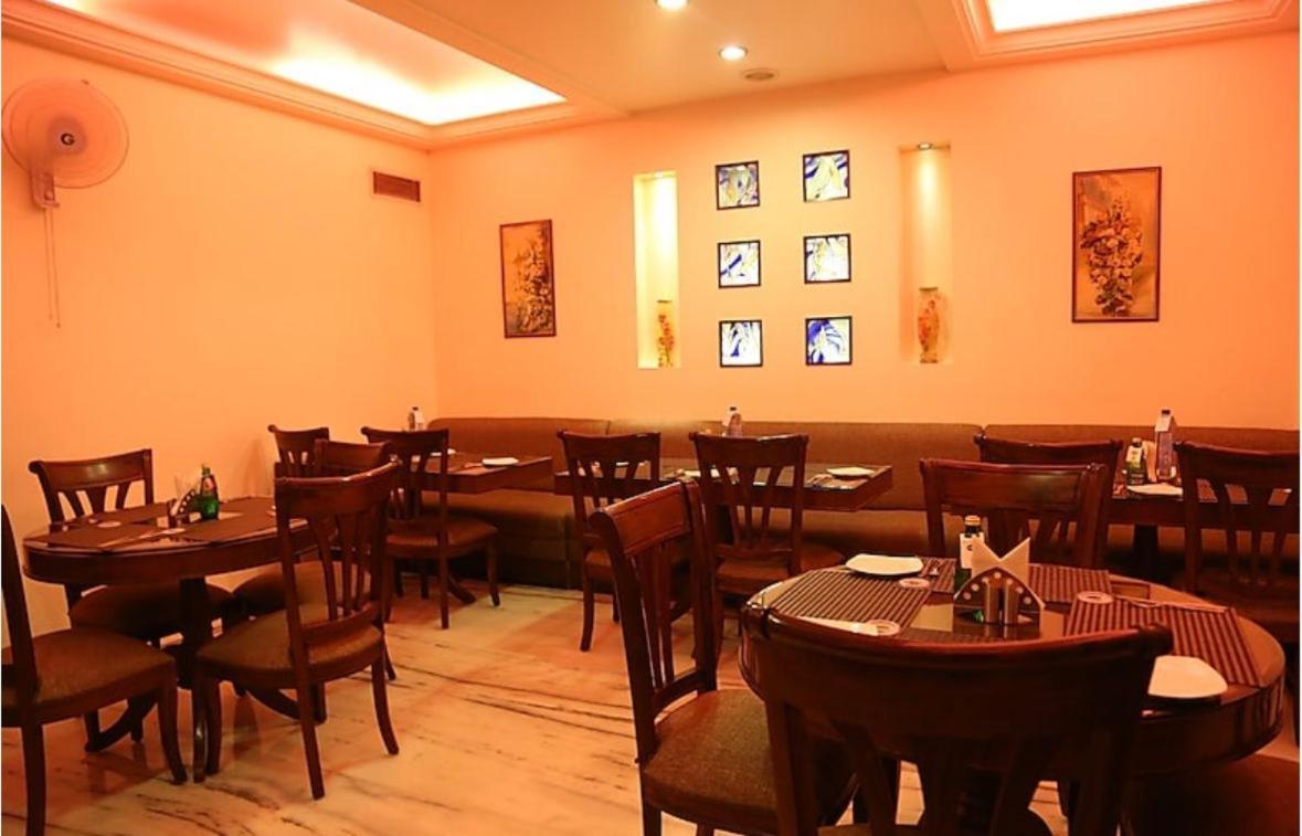 Hotel Florence Inn, Karol Bagh, New Delhi, 2 Min From Metro Extérieur photo