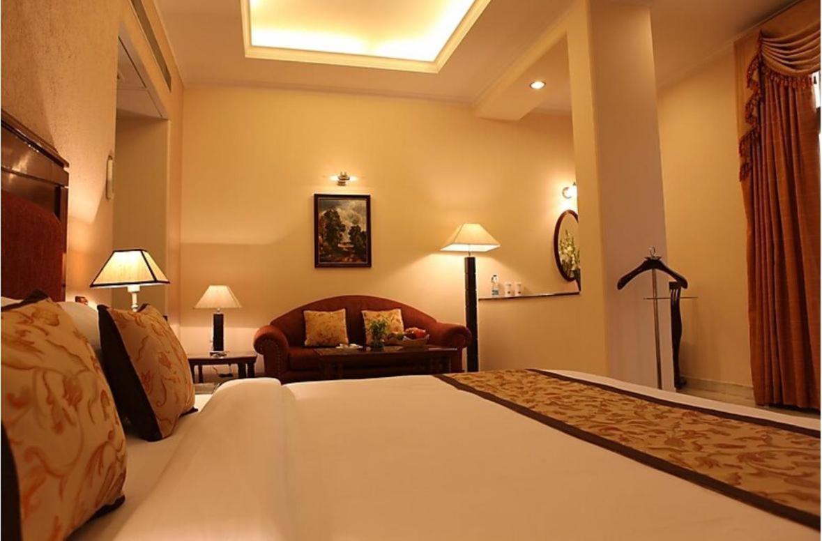 Hotel Florence Inn, Karol Bagh, New Delhi, 2 Min From Metro Extérieur photo