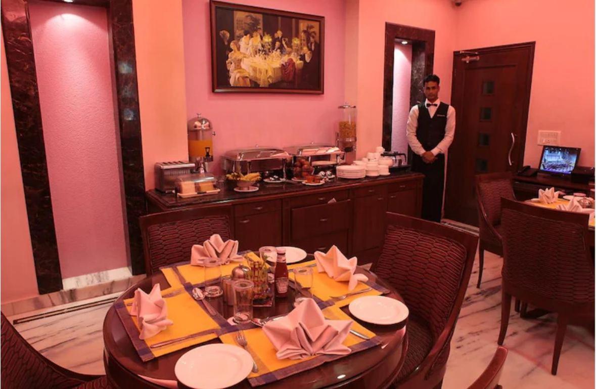 Hotel Florence Inn, Karol Bagh, New Delhi, 2 Min From Metro Extérieur photo