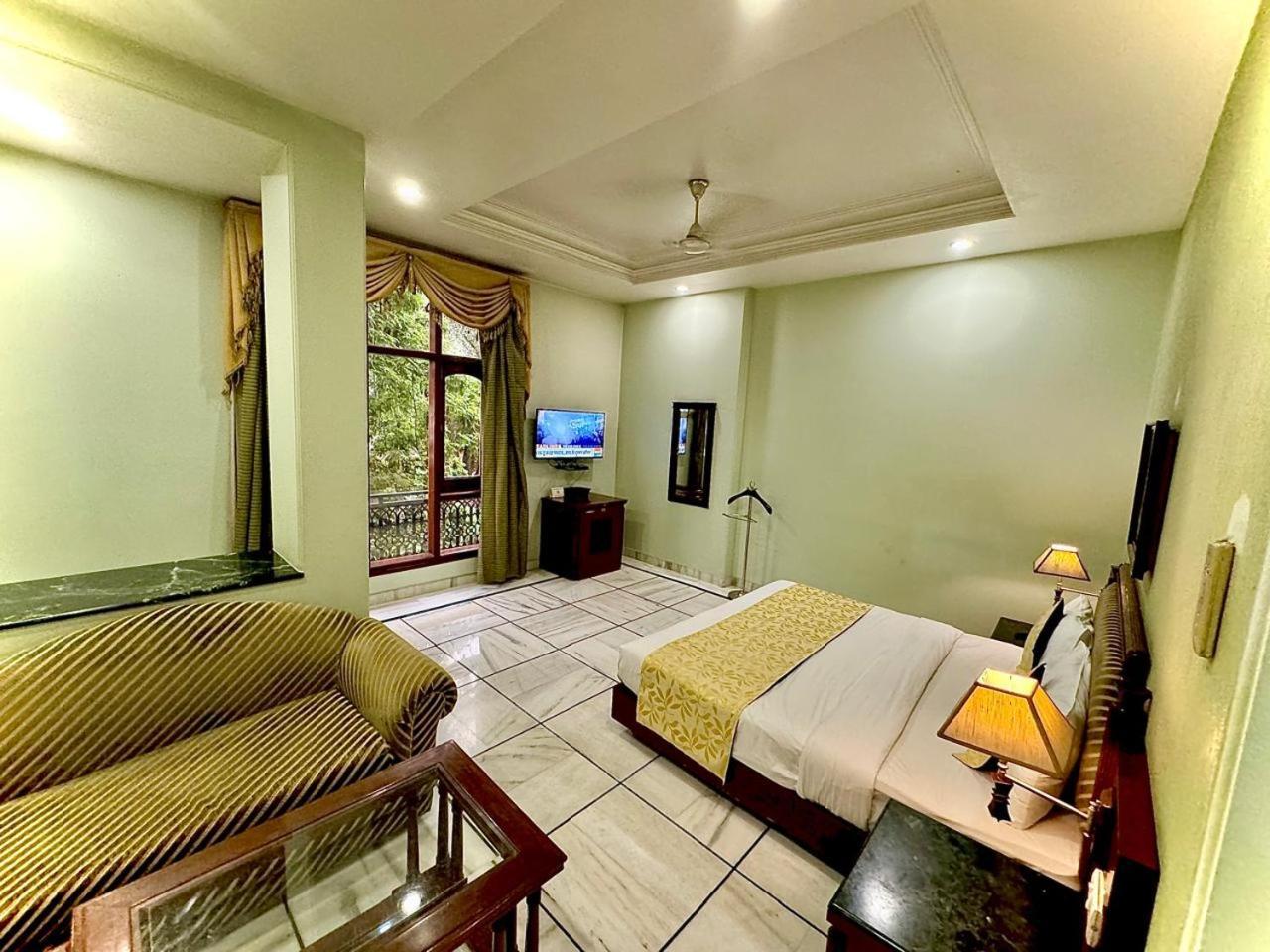 Hotel Florence Inn, Karol Bagh, New Delhi, 2 Min From Metro Extérieur photo