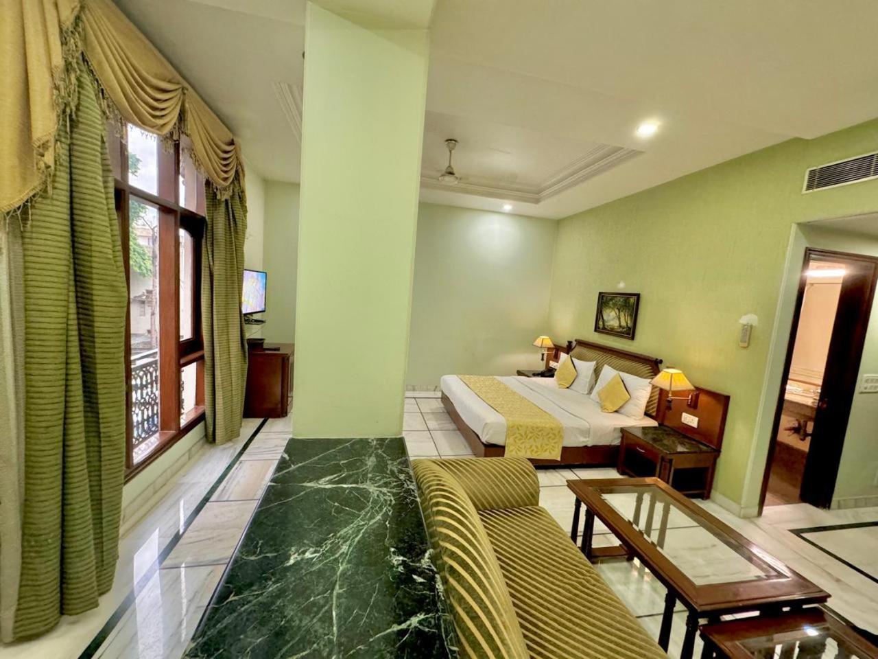 Hotel Florence Inn, Karol Bagh, New Delhi, 2 Min From Metro Extérieur photo